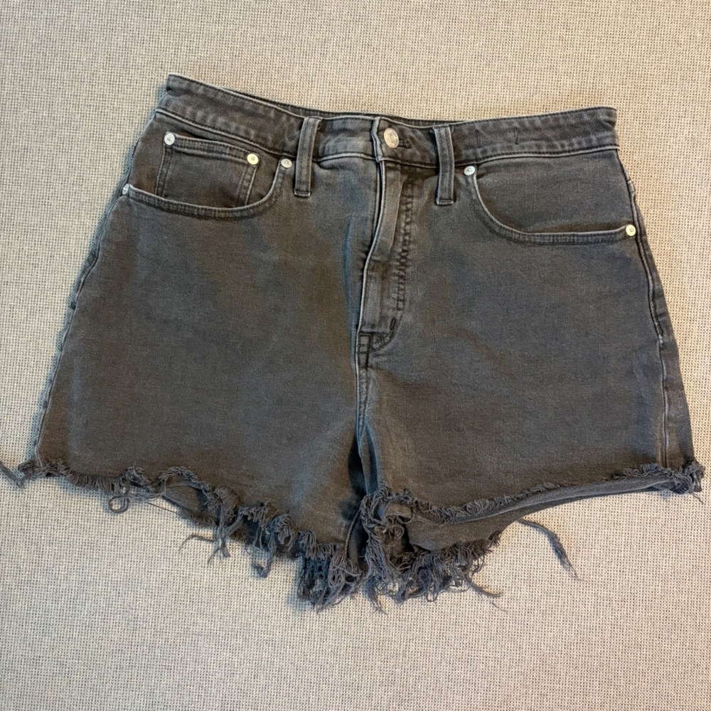 Madewell Curvy High-Rise Denim Shorts Raw Hem Distressed Grunge Edgy Womens 30